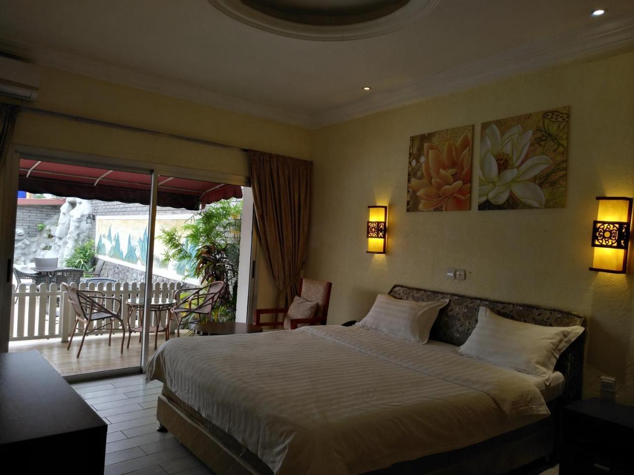 Hotel Des Jardins Abidjan Esterno foto