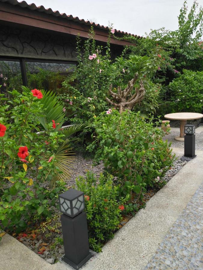 Hotel Des Jardins Abidjan Esterno foto